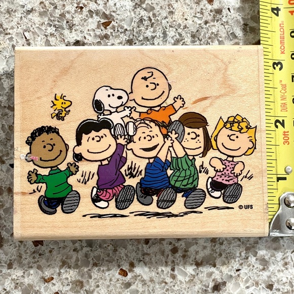 The Peanuts Gang Disney Rubber Stamp Charlie Brown Crafting Scrapbooking - Picture 3 of 6